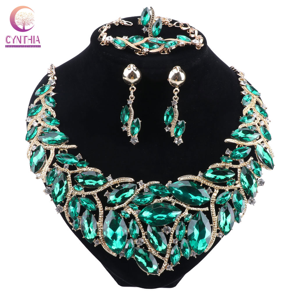 Indian Wedding Supply - Cynthia Luxe Groene Kleur Crystal Ketting